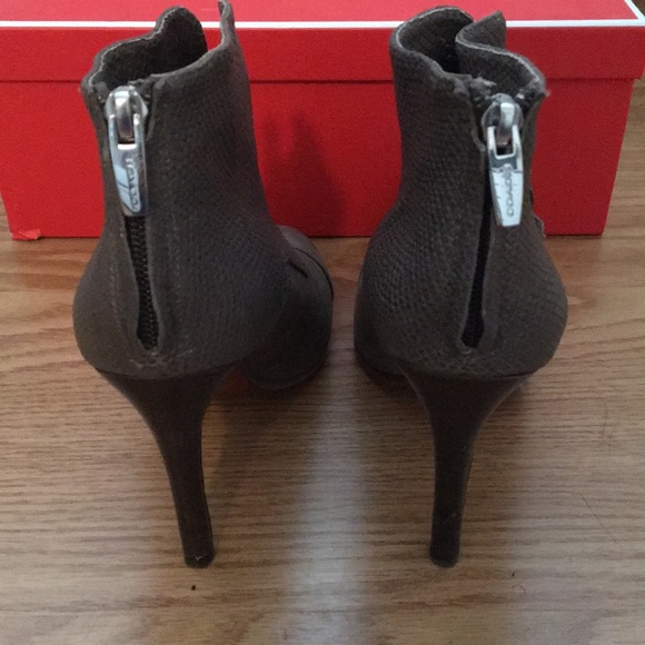 Coach bootie heels size 6 - Picture 2 of 4